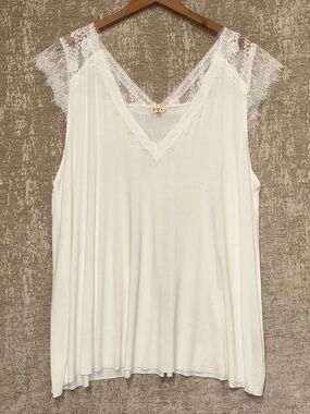 POL white Lace Tank Top